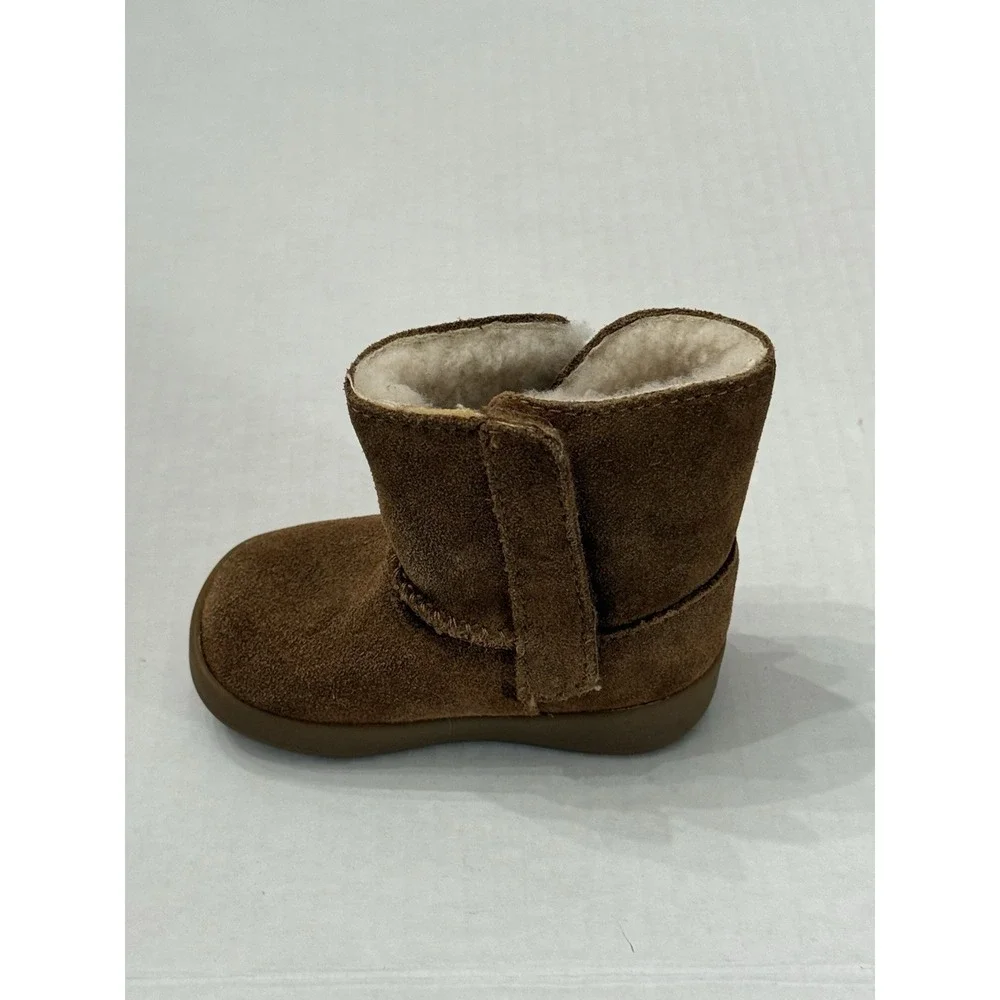 UGG Baby Girls Chestnut Keelan Sherpa Lined Boots SZ 02/03 EUC‎